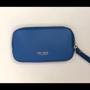 TUMI - Wristlet iPhone 5S/6S /7 /8 (🚚Moving Sale)